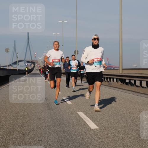 03.10.2025 - Köhlbrandbrückenlauf Fabian Wolf http://msf.ph/oto/9026312 03.10.2025 09:42:29 Position 3 048, 3494 meine-sportfotos.de