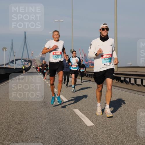 03.10.2025 - Köhlbrandbrückenlauf Fabian Wolf http://msf.ph/oto/9026333 03.10.2025 09:42:29 Position 3 1048, 3494 meine-sportfotos.de