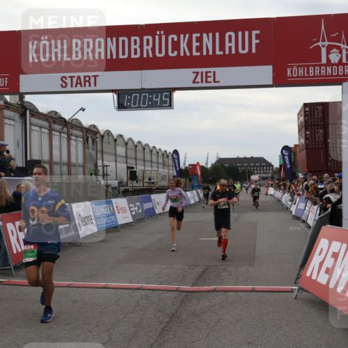 03.10.2025 - Köhlbrandbrückenlauf Julia Fischer http://msf.ph/oto/9026336 03.10.2025 16:00:45 Ziel 7189, 7259, 7327, 7561, 7584, 7600, 7818, 8811, 9568 meine-sportfotos.de