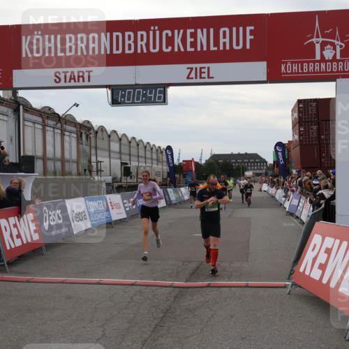 03.10.2025 - Köhlbrandbrückenlauf Julia Fischer http://msf.ph/oto/9026344 03.10.2025 16:00:46 Ziel 7189, 7223, 7259, 7327, 7561, 7584, 7600, 7818, 8811, 8940, 9568 meine-sportfotos.de
