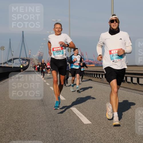 03.10.2025 - Köhlbrandbrückenlauf Fabian Wolf http://msf.ph/oto/9026349 03.10.2025 09:42:30 Position 3 1048, 3494 meine-sportfotos.de