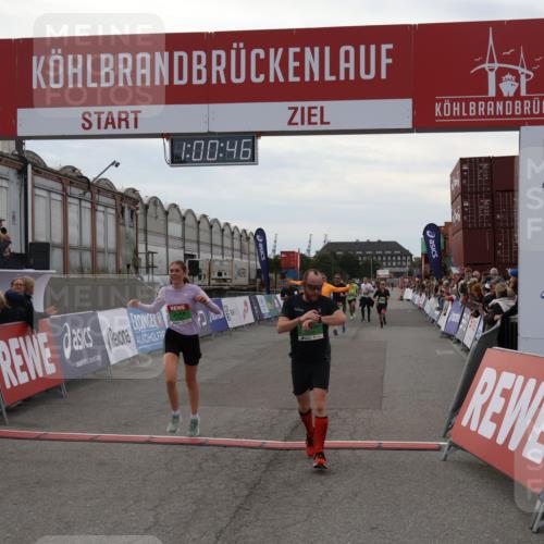 03.10.2025 - Köhlbrandbrückenlauf Julia Fischer http://msf.ph/oto/9026351 03.10.2025 16:00:46 Ziel 7189, 7223, 7259, 7327, 7561, 7584, 7600, 7818, 8811, 8940, 9568 meine-sportfotos.de
