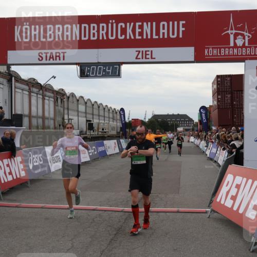 03.10.2025 - Köhlbrandbrückenlauf Julia Fischer http://msf.ph/oto/9026356 03.10.2025 16:00:47 Ziel 7189, 7223, 7259, 7522, 7561, 7584, 7600, 7818, 8811, 8940, 9568 meine-sportfotos.de
