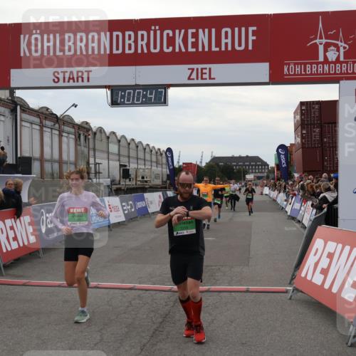 03.10.2025 - Köhlbrandbrückenlauf Julia Fischer http://msf.ph/oto/9026361 03.10.2025 16:00:47 Ziel 7189, 7223, 7259, 7522, 7561, 7584, 7600, 7818, 8811, 8940, 9568 meine-sportfotos.de