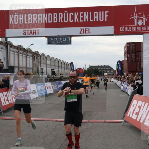 03.10.2025 - Köhlbrandbrückenlauf Julia Fischer http://msf.ph/oto/9026364 03.10.2025 16:00:47 Ziel 7189, 7223, 7259, 7522, 7561, 7584, 7600, 7818, 8811, 8940, 9568 meine-sportfotos.de