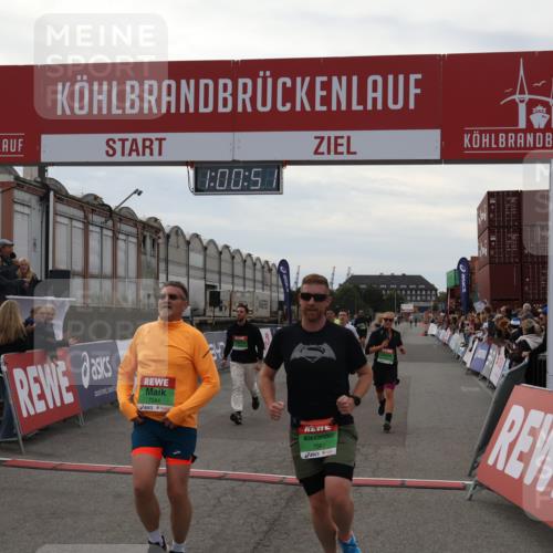 03.10.2025 - Köhlbrandbrückenlauf Julia Fischer http://msf.ph/oto/9026412 03.10.2025 16:00:51 Ziel 7189, 7223, 7259, 7522, 7561, 7584, 7600, 8676, 8811, 8883, 8940, 9736 meine-sportfotos.de