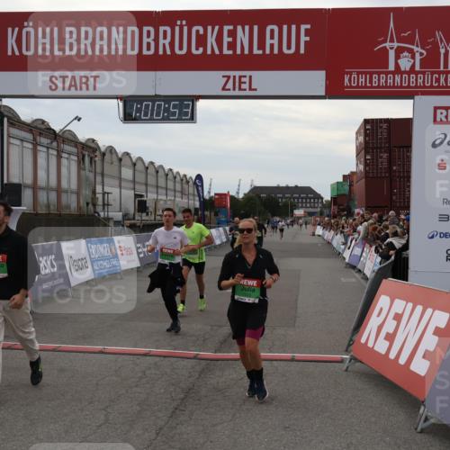 03.10.2025 - Köhlbrandbrückenlauf Julia Fischer http://msf.ph/oto/9026446 03.10.2025 16:00:53 Ziel 7189, 7223, 7259, 7522, 7561, 7584, 7600, 8676, 8811, 8883, 8940, 9736 meine-sportfotos.de