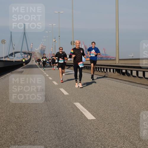 03.10.2025 - Köhlbrandbrückenlauf Fabian Wolf http://msf.ph/oto/9026458 03.10.2025 09:42:35 Position 3  meine-sportfotos.de