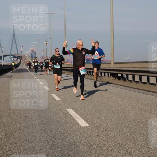 03.10.2025 - Köhlbrandbrückenlauf Fabian Wolf http://msf.ph/oto/9026472 03.10.2025 09:42:36 Position 3  meine-sportfotos.de