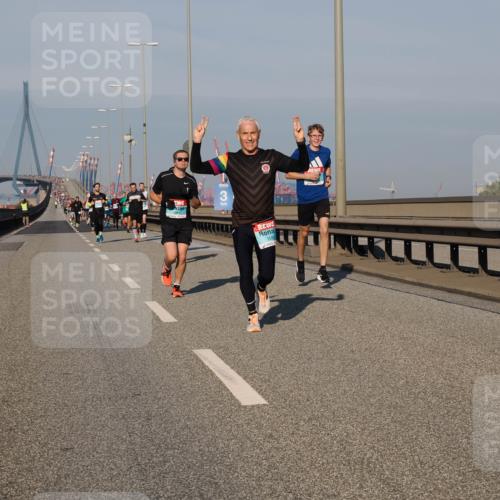 03.10.2025 - Köhlbrandbrückenlauf Fabian Wolf http://msf.ph/oto/9026484 03.10.2025 09:42:36 Position 3 1020 meine-sportfotos.de