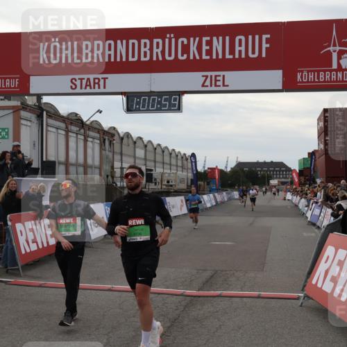 03.10.2025 - Köhlbrandbrückenlauf Julia Fischer http://msf.ph/oto/9026520 03.10.2025 16:00:59 Ziel 7223, 7294, 7522, 7561, 7584, 7600, 8676, 8883, 8940, 9736 meine-sportfotos.de