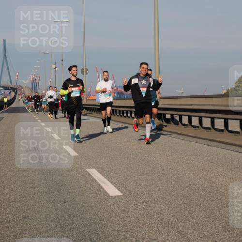 03.10.2025 - Köhlbrandbrückenlauf Fabian Wolf http://msf.ph/oto/9026641 03.10.2025 09:42:44 Position 3  meine-sportfotos.de