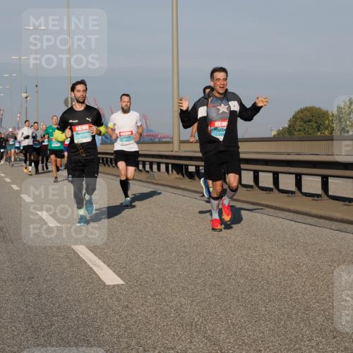 03.10.2025 - Köhlbrandbrückenlauf Fabian Wolf http://msf.ph/oto/9026679 03.10.2025 09:42:45 Position 3 1224, 293 meine-sportfotos.de