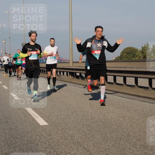 03.10.2025 - Köhlbrandbrückenlauf Fabian Wolf http://msf.ph/oto/9026686 03.10.2025 09:42:46 Position 3 1224, 293 meine-sportfotos.de