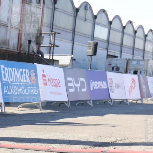 03.10.2025 - Köhlbrandbrückenlauf Luisa Fischer http://msf.ph/oto/9026699 03.10.2025 12:55:41 Ziel 4001, 4104, 4233, 4594, 6100, 6762 meine-sportfotos.de