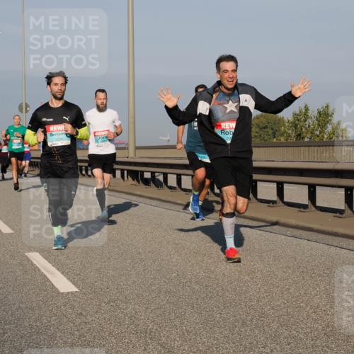 03.10.2025 - Köhlbrandbrückenlauf Fabian Wolf http://msf.ph/oto/9026700 03.10.2025 09:42:46 Position 3 96, 1224, 29 meine-sportfotos.de