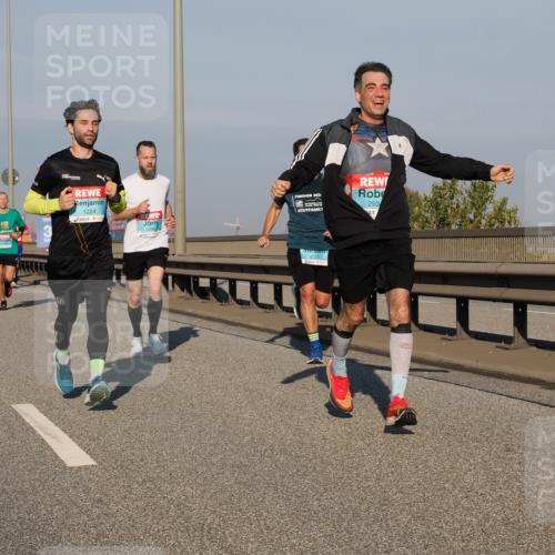 03.10.2025 - Köhlbrandbrückenlauf Fabian Wolf http://msf.ph/oto/9026708 03.10.2025 09:42:46 Position 3 1224, 1036, 202, 3223, 293 meine-sportfotos.de