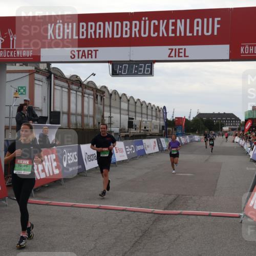 03.10.2025 - Köhlbrandbrückenlauf Julia Fischer http://msf.ph/oto/9026711 03.10.2025 16:01:37 Ziel 7144, 7266, 7320, 7342, 7364, 7372, 7805, 8800, 8807, 8990, 9129 meine-sportfotos.de