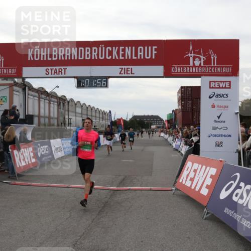 03.10.2025 - Köhlbrandbrückenlauf Julia Fischer http://msf.ph/oto/9026784 03.10.2025 16:01:56 Ziel 7204, 9145, 9192, 9324 meine-sportfotos.de