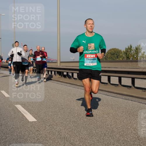 03.10.2025 - Köhlbrandbrückenlauf Fabian Wolf http://msf.ph/oto/9026828 03.10.2025 09:42:51 Position 3 3185 meine-sportfotos.de