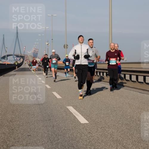 03.10.2025 - Köhlbrandbrückenlauf Fabian Wolf http://msf.ph/oto/9026867 03.10.2025 09:42:52 Position 3 3834 meine-sportfotos.de