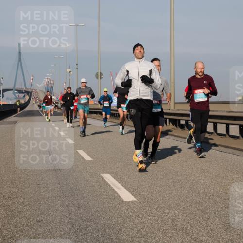 03.10.2025 - Köhlbrandbrückenlauf Fabian Wolf http://msf.ph/oto/9026885 03.10.2025 09:42:53 Position 3 1069 meine-sportfotos.de