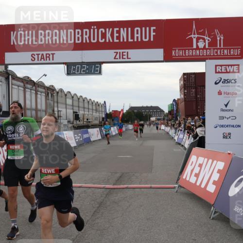 03.10.2025 - Köhlbrandbrückenlauf Julia Fischer http://msf.ph/oto/9026911 03.10.2025 16:02:13 Ziel 7115, 7160, 7299, 8049, 8509, 8988, 9115 meine-sportfotos.de
