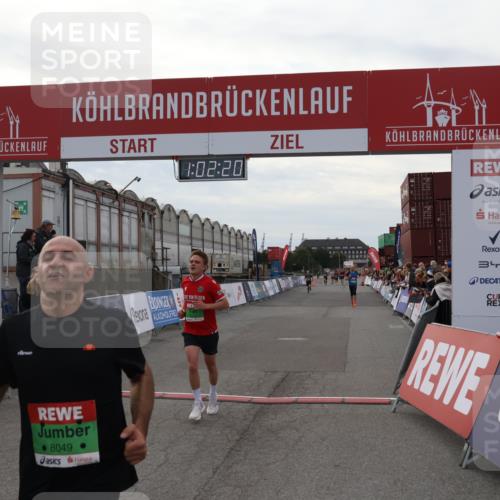 03.10.2025 - Köhlbrandbrückenlauf Julia Fischer http://msf.ph/oto/9026948 03.10.2025 16:02:20 Ziel 7115, 7160, 7171, 8049, 8509, 8988, 9115, 9409 meine-sportfotos.de
