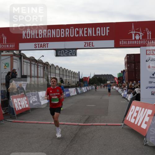 03.10.2025 - Köhlbrandbrückenlauf Julia Fischer http://msf.ph/oto/9026950 03.10.2025 16:02:20 Ziel 7115, 7160, 7171, 8049, 8509, 8988, 9115, 9409 meine-sportfotos.de