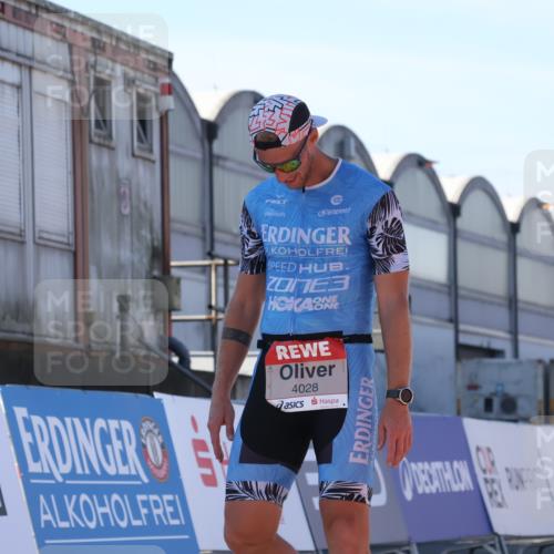 03.10.2025 - Köhlbrandbrückenlauf Luisa Fischer http://msf.ph/oto/9026955 03.10.2025 12:56:21 Ziel 4028, 4050, 4078, 4114, 4123, 4166, 4231, 5957, 6206, 6266, 6489, 6495 meine-sportfotos.de