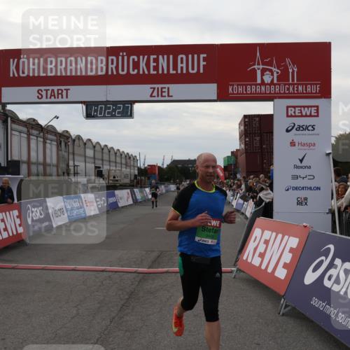 03.10.2025 - Köhlbrandbrückenlauf Julia Fischer http://msf.ph/oto/9026974 03.10.2025 16:02:27 Ziel 7110, 7111, 7171, 8049, 8509, 9115, 9409 meine-sportfotos.de