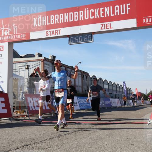 03.10.2025 - Köhlbrandbrückenlauf Luisa Fischer http://msf.ph/oto/9027005 03.10.2025 12:56:24 Ziel 4028, 4050, 4078, 4166, 4170, 4231, 5957, 6206, 6266, 6495 meine-sportfotos.de