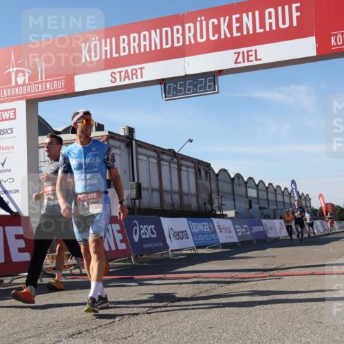 03.10.2025 - Köhlbrandbrückenlauf Luisa Fischer http://msf.ph/oto/9027017 03.10.2025 12:56:25 Ziel 4028, 4050, 4078, 4166, 4170, 4231, 4478, 5957, 6266 meine-sportfotos.de