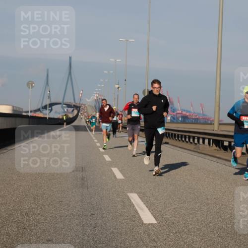 03.10.2025 - Köhlbrandbrückenlauf Fabian Wolf http://msf.ph/oto/9027020 03.10.2025 09:42:58 Position 3  meine-sportfotos.de