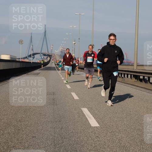 03.10.2025 - Köhlbrandbrückenlauf Fabian Wolf http://msf.ph/oto/9027046 03.10.2025 09:42:58 Position 3  meine-sportfotos.de