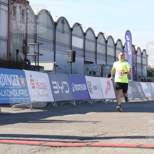 03.10.2025 - Köhlbrandbrückenlauf Luisa Fischer http://msf.ph/oto/9027068 03.10.2025 12:56:34 Ziel 4054, 4096, 4166, 4170, 4231, 4478, 6266, 6408, 6769 meine-sportfotos.de