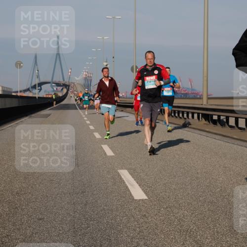 03.10.2025 - Köhlbrandbrückenlauf Fabian Wolf http://msf.ph/oto/9027093 03.10.2025 09:43:00 Position 3 3402, 30 meine-sportfotos.de