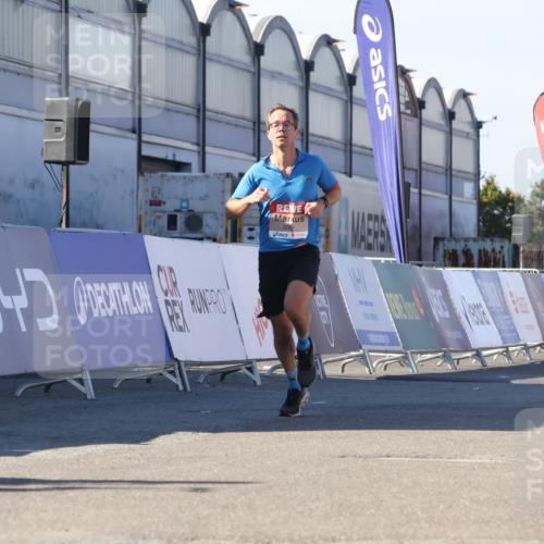 03.10.2025 - Köhlbrandbrückenlauf Luisa Fischer http://msf.ph/oto/9027106 03.10.2025 12:56:37 Ziel 4054, 4096, 4170, 4478, 5091, 6408, 6769 meine-sportfotos.de