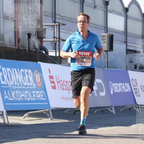 03.10.2025 - Köhlbrandbrückenlauf Luisa Fischer http://msf.ph/oto/9027129 03.10.2025 12:56:39 Ziel 4054, 4096, 4170, 4478, 5091, 6408, 6769 meine-sportfotos.de
