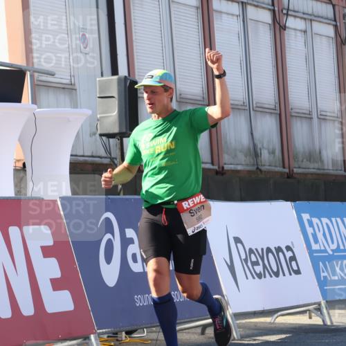 03.10.2025 - Köhlbrandbrückenlauf Luisa Fischer http://msf.ph/oto/9027138 03.10.2025 12:56:47 Ziel 4096, 4115, 4491, 5091, 5962 meine-sportfotos.de