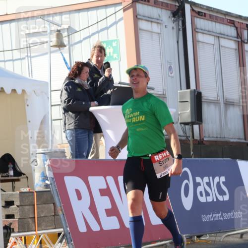 03.10.2025 - Köhlbrandbrückenlauf Luisa Fischer http://msf.ph/oto/9027148 03.10.2025 12:56:47 Ziel 4096, 4115, 4491, 5091, 5962 meine-sportfotos.de