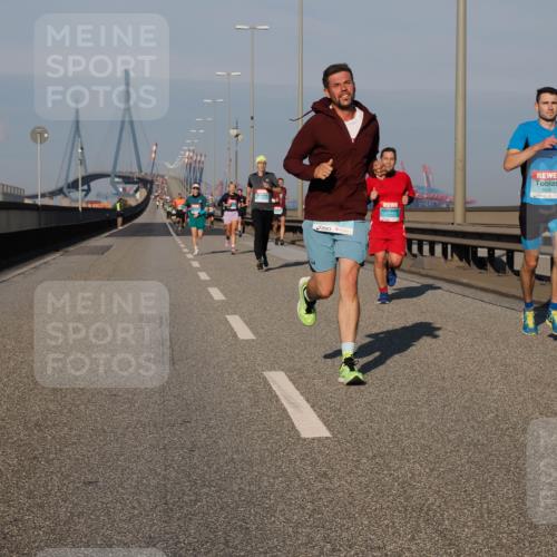 03.10.2025 - Köhlbrandbrückenlauf Fabian Wolf http://msf.ph/oto/9027180 03.10.2025 09:43:03 Position 3 1023 meine-sportfotos.de