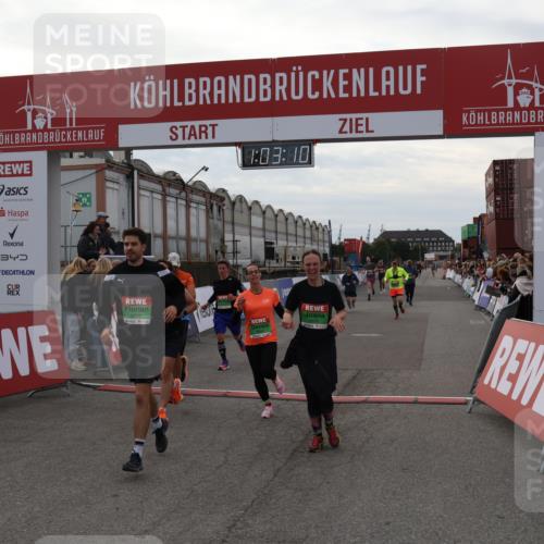 03.10.2025 - Köhlbrandbrückenlauf Julia Fischer http://msf.ph/oto/9027183 03.10.2025 16:03:10 Ziel 7016, 7125, 7231, 7265, 7290, 7300, 7673, 7721, 7923, 8994, 9023, 9294, 9569, 9570, 9619, 9657 meine-sportfotos.de