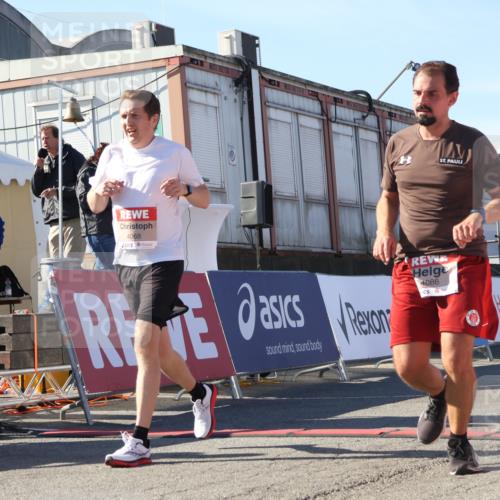 03.10.2025 - Köhlbrandbrückenlauf Luisa Fischer http://msf.ph/oto/9027237 03.10.2025 12:56:59 Ziel 4042, 4068, 4086, 4115, 4491, 5846, 6016, 6417 meine-sportfotos.de