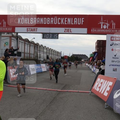 03.10.2025 - Köhlbrandbrückenlauf Julia Fischer http://msf.ph/oto/9027242 03.10.2025 16:03:15 Ziel 7016, 7098, 7125, 7231, 7265, 7290, 7300, 7721, 8994, 9294, 9569, 9570, 9657 meine-sportfotos.de