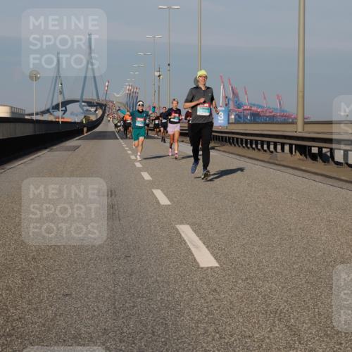 03.10.2025 - Köhlbrandbrückenlauf Fabian Wolf http://msf.ph/oto/9027255 03.10.2025 09:43:05 Position 3  meine-sportfotos.de
