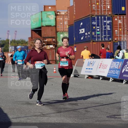 03.10.2025 - Köhlbrandbrückenlauf Michael Burmester http://msf.ph/oto/9027341 03.10.2025 10:31:09 Ziel 1763, 2205, 3072, 3663 meine-sportfotos.de
