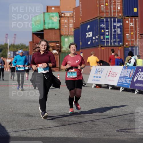 03.10.2025 - Köhlbrandbrückenlauf Michael Burmester http://msf.ph/oto/9027354 03.10.2025 10:31:10 Ziel 2205, 3072, 3663 meine-sportfotos.de