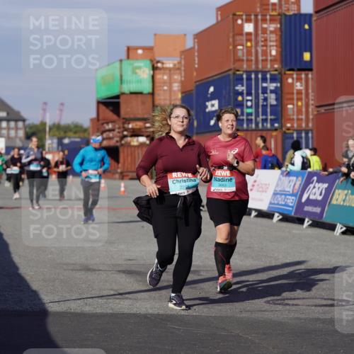 03.10.2025 - Köhlbrandbrückenlauf Michael Burmester http://msf.ph/oto/9027361 03.10.2025 10:31:11 Ziel 2205, 3072, 3663 meine-sportfotos.de