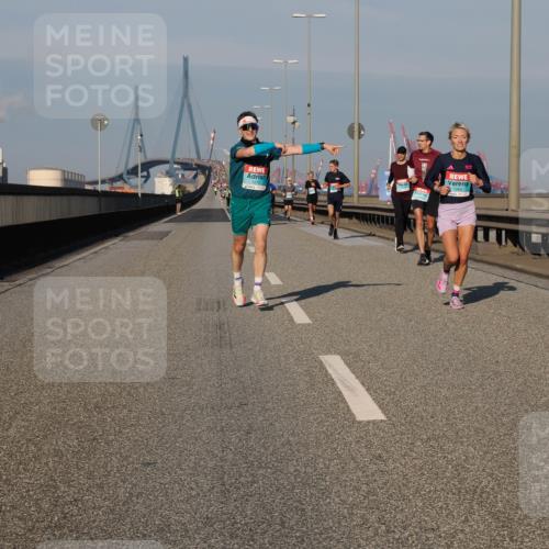 03.10.2025 - Köhlbrandbrückenlauf Fabian Wolf http://msf.ph/oto/9027388 03.10.2025 09:43:09 Position 3  meine-sportfotos.de